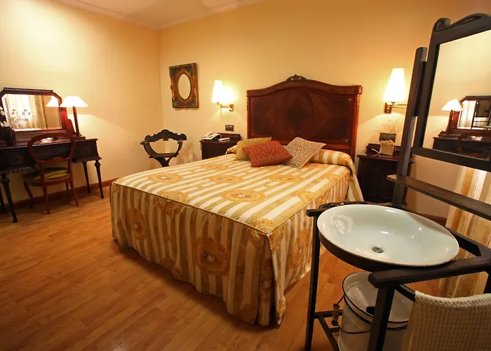 Restaurante El Pentagono ホテル